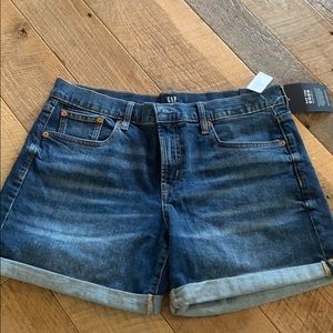NWT Gap denim shorts